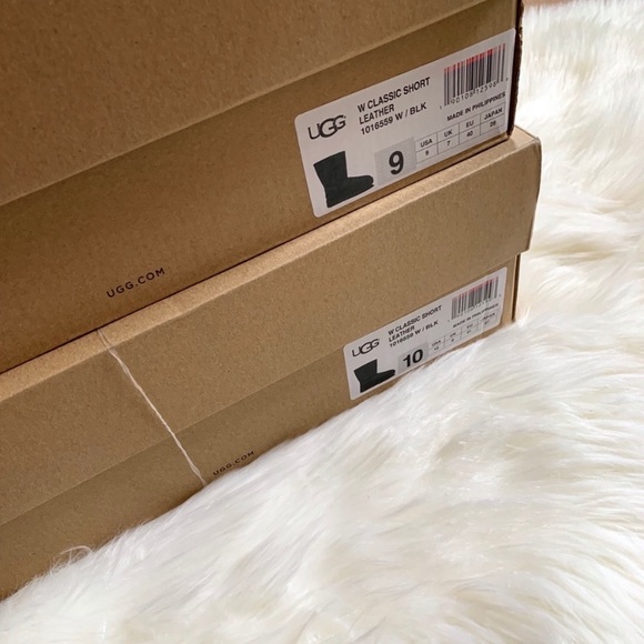 UGG Classic Short Black Leather Boots - Picture 8 of 8